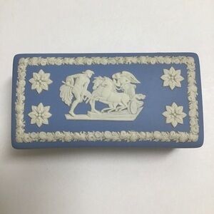 Wedgwood England 1970’s Pale Blue Rectangle Lid Box Ulysses & Chariot Pill Match